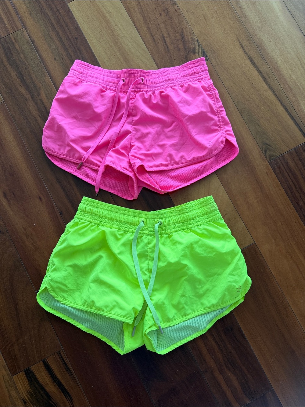 2 pairs- H&M Neon Pink and Lime Green Women’s Athletic Shorts 6